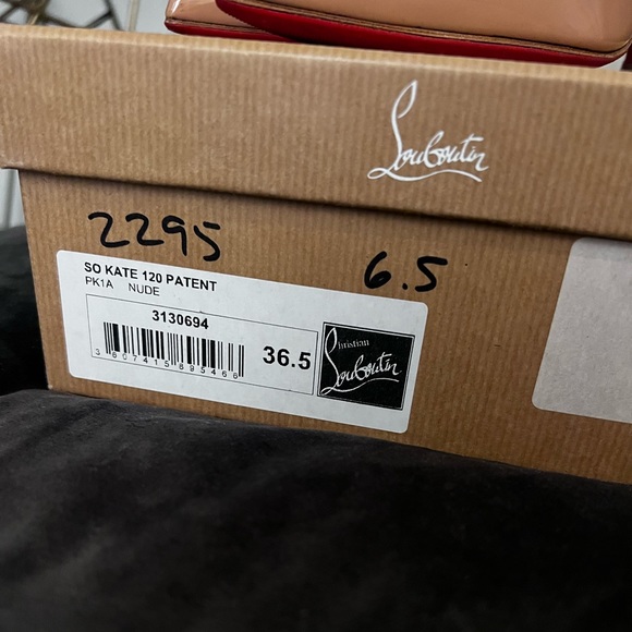 CHRISTIAN LOUBOUTIN So Kate Iconic Pump - Picture 8 of 12